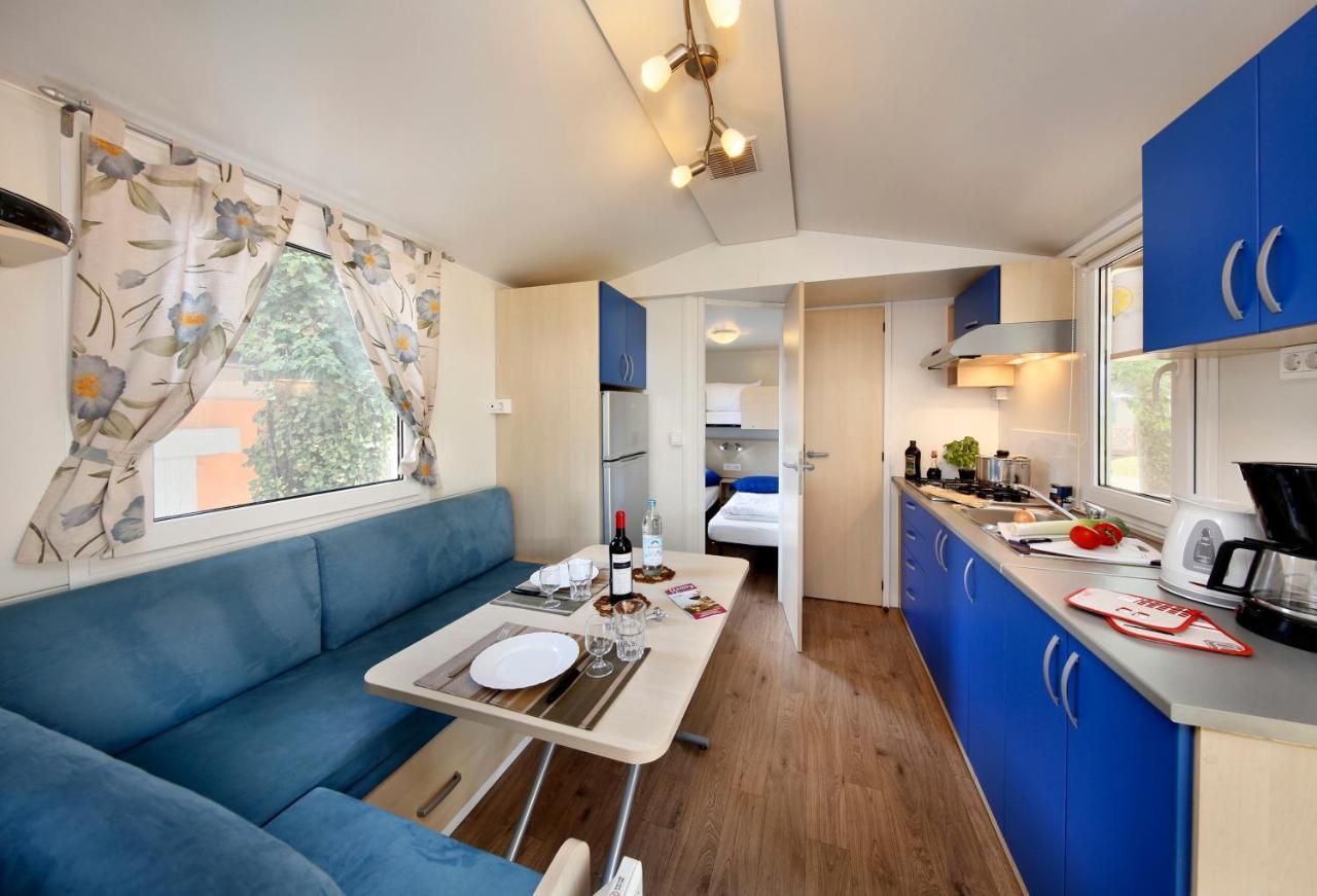 Albatross Mobile Homes On Camping Waikiki ลิโดดิเยโซโล ภายนอก รูปภาพ